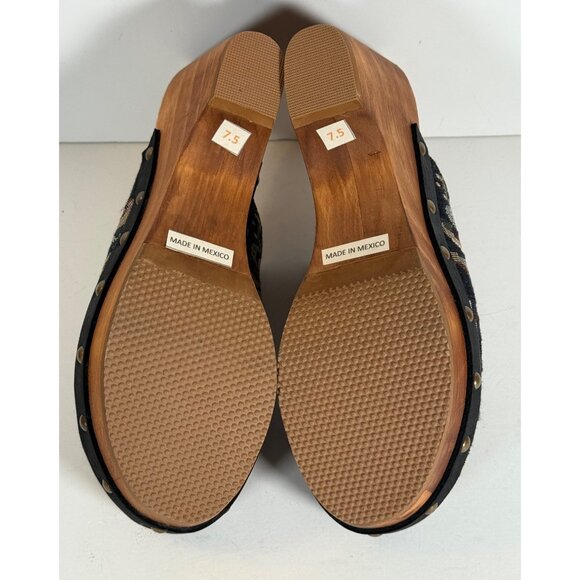 Five Worlds Floral Tapestry Slip-On Clogs - Picture 13 of 13